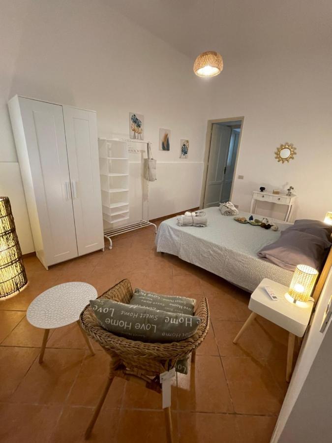Casa Vacanze Baglio Barcellona Mondello Palermo Luaran gambar