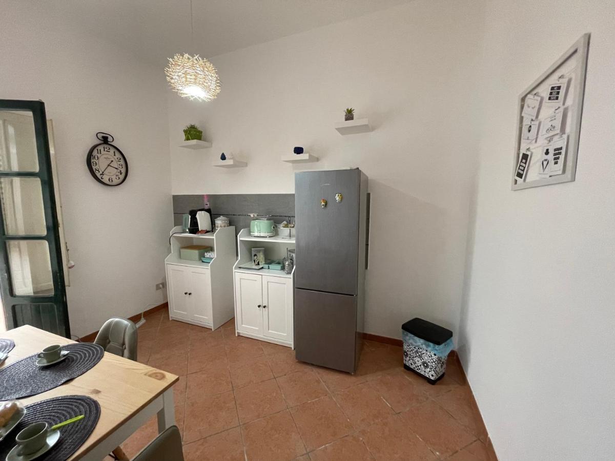 Casa Vacanze Baglio Barcellona Mondello Palermo Luaran gambar