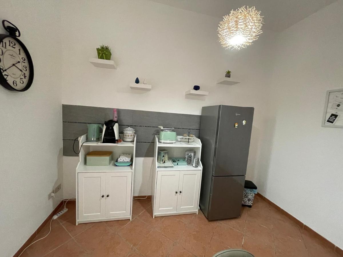 Casa Vacanze Baglio Barcellona Mondello Palermo Luaran gambar